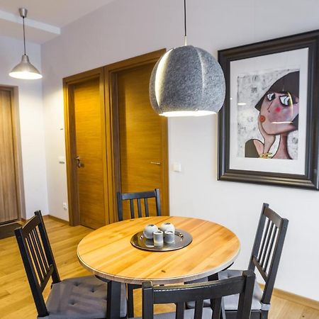 Stylish 1Bd Apartment In Old Town By Hostlovers Kaunas Exterior photo